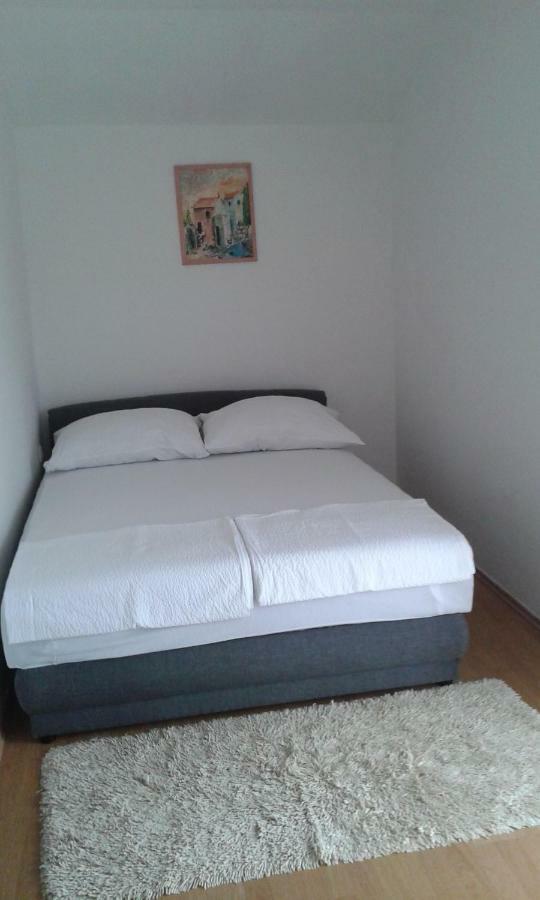 Apartments Zora Rogoznica  Zimmer foto